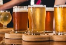 Σαρωτικοί έλεγχοι σε καταστήματα διασκέδασης στο κέντρο της Αθήνας – Πρόστιμα σχεδόν 20.000 ευρώ για παραβάσεις