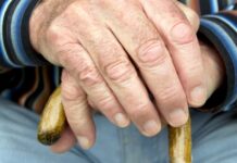 Μαζική φυγή προς τη συνταξιοδότηση ενόψει πιθανών αλλαγών στα όρια ηλικίας