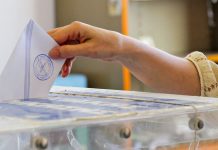 Δημοσκόπηση GPO: Διψήφια διαφορά υπέρ της ΝΔ – Πώς αξιολογούν οι πολίτες ενδεχόμενα νέα κόμματα Καρυστιανού και Τσίπρα