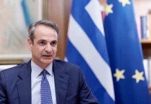 Σαφές μήνυμα Μητσοτάκη με φόντο την εσωκομματική ένταση και τη στρατηγική συνέχισης του έργου