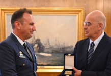 Δένδιας στον πιλότο του F-16: «Παράδειγμα επαγγελματισμού και ψυχραιμίας»
